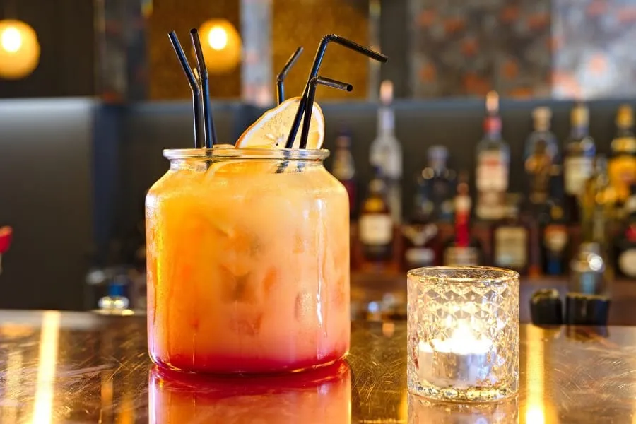 Bar à cocktails et finger food 3